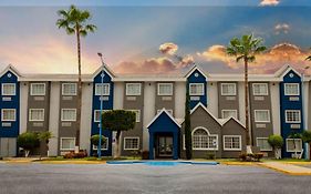 Microtel Inn & Suites by Wyndham Culiacan